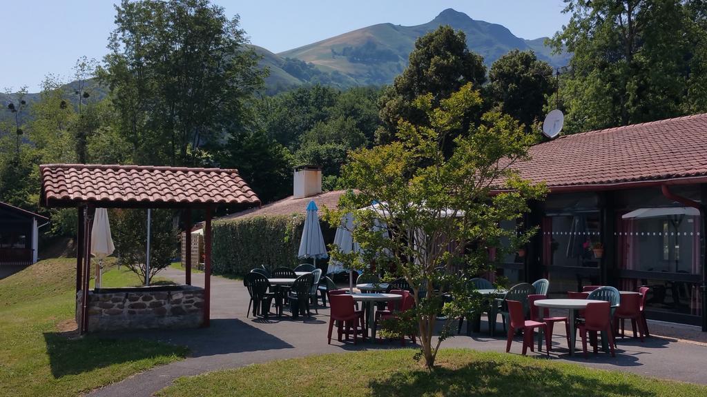 Vvf Pays Basque Saint-Etienne-De-Baigorry Hotell Eksteriør bilde