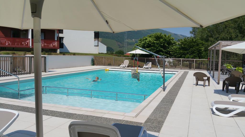 Vvf Pays Basque Saint-Etienne-De-Baigorry Hotell Eksteriør bilde