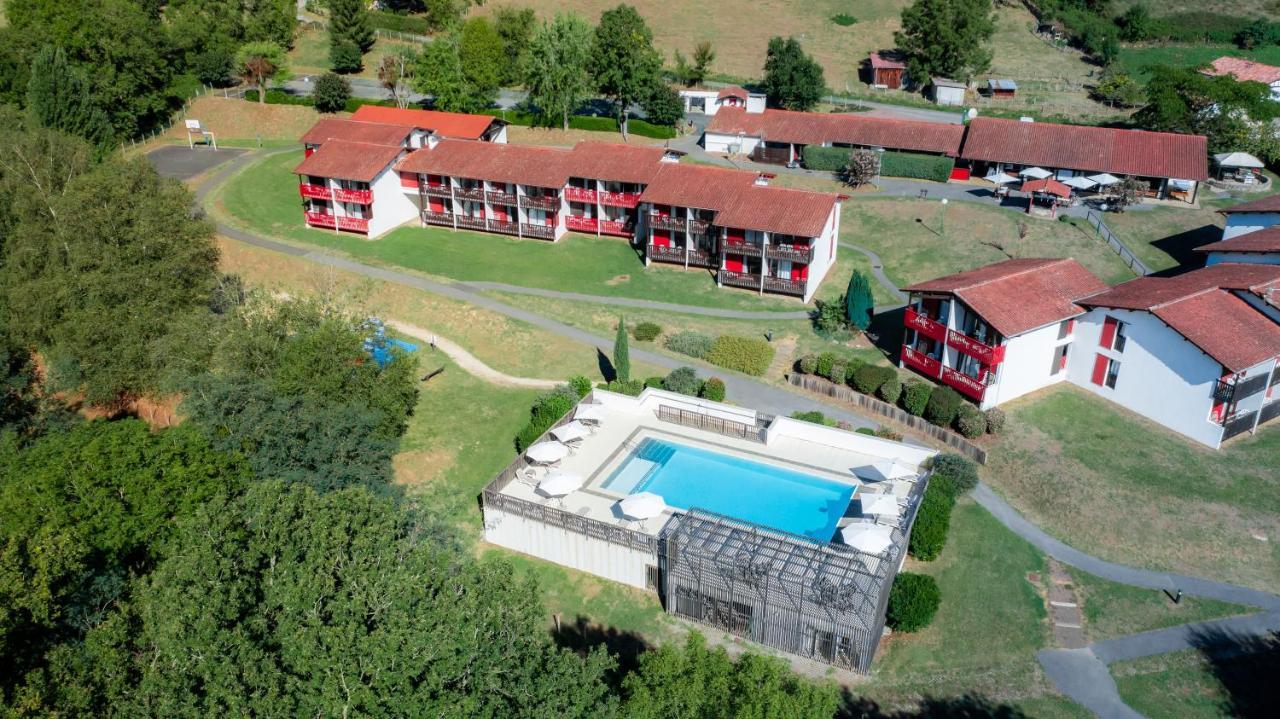 Vvf Pays Basque Saint-Etienne-De-Baigorry Hotell Eksteriør bilde