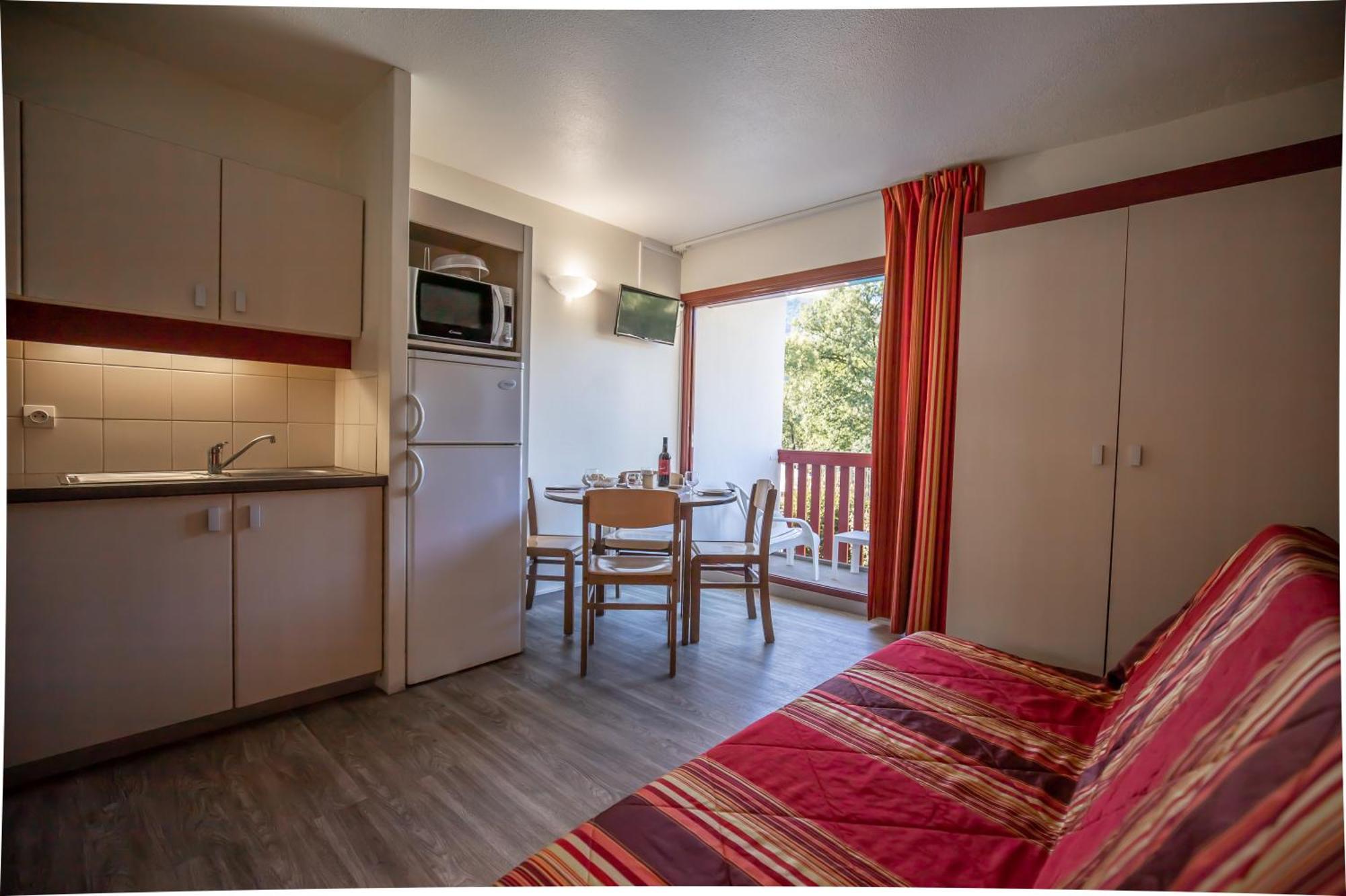 Vvf Pays Basque Saint-Etienne-De-Baigorry Hotell Eksteriør bilde